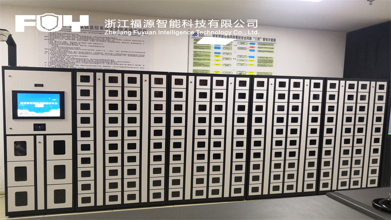 1766476107892714.jpg 昆明動車組運用所鑰匙柜_副本1.jpg